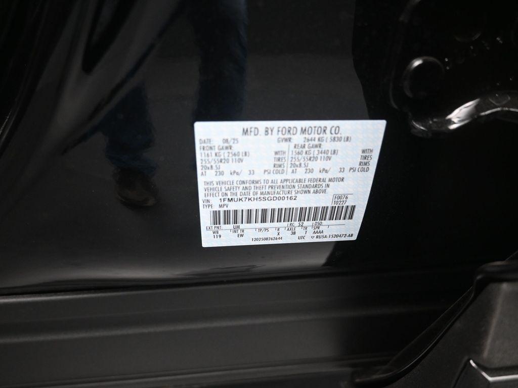 new 2025 Ford Explorer car, priced at $43,346