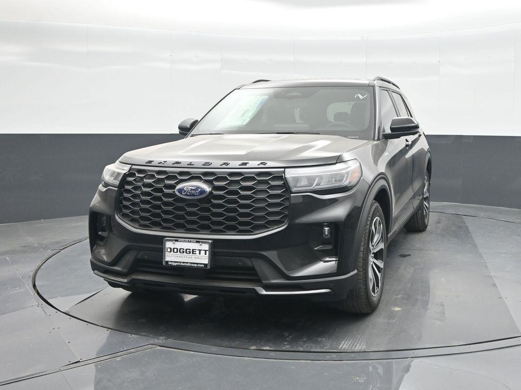 new 2025 Ford Explorer car, priced at $43,346