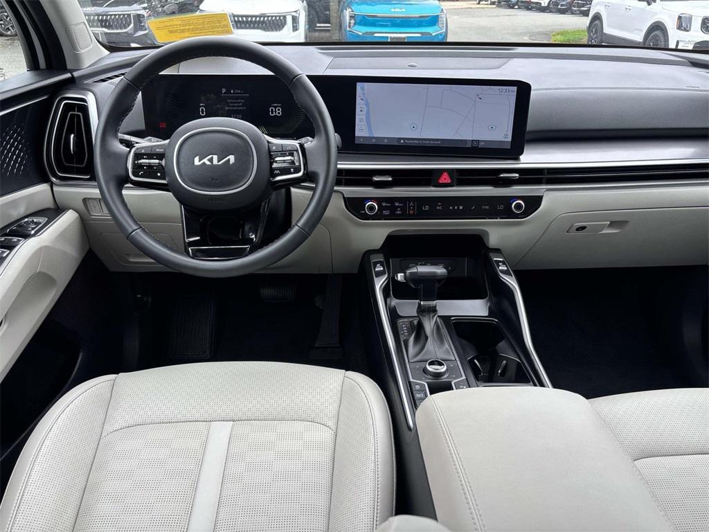 used 2025 Kia Sorento car, priced at $37,995