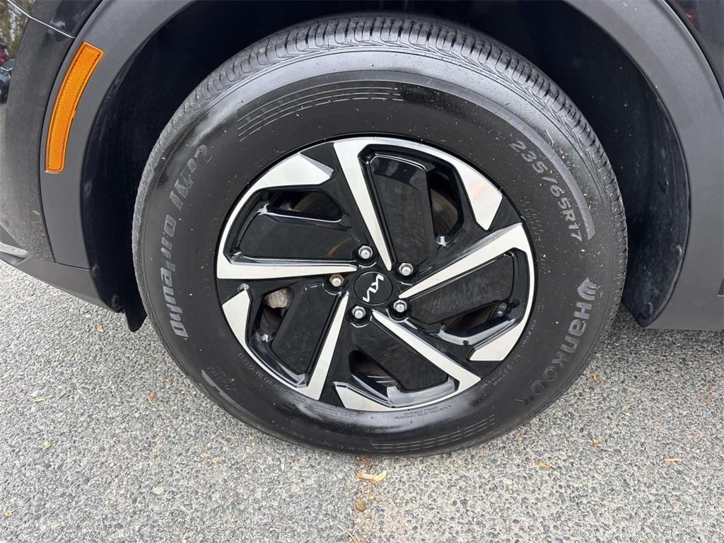 used 2024 Kia Sportage Hybrid car, priced at $27,995