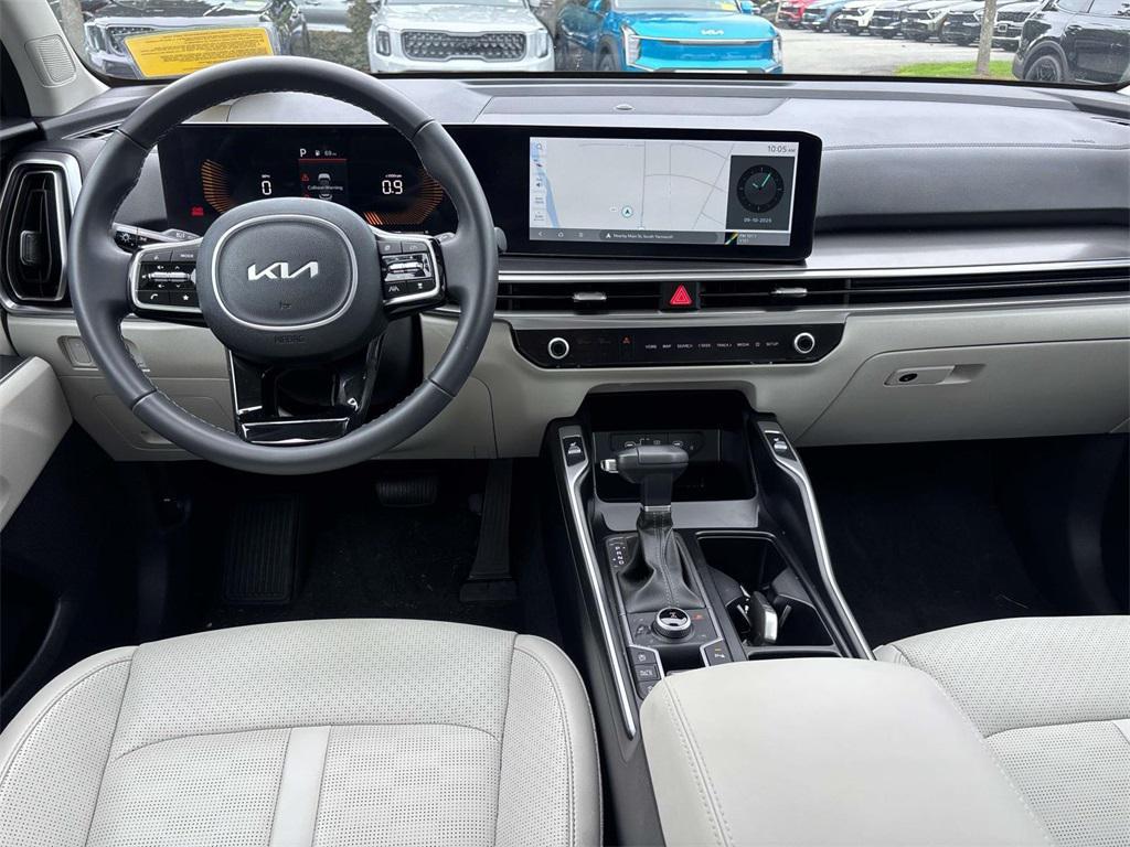 used 2025 Kia Sorento car, priced at $36,995