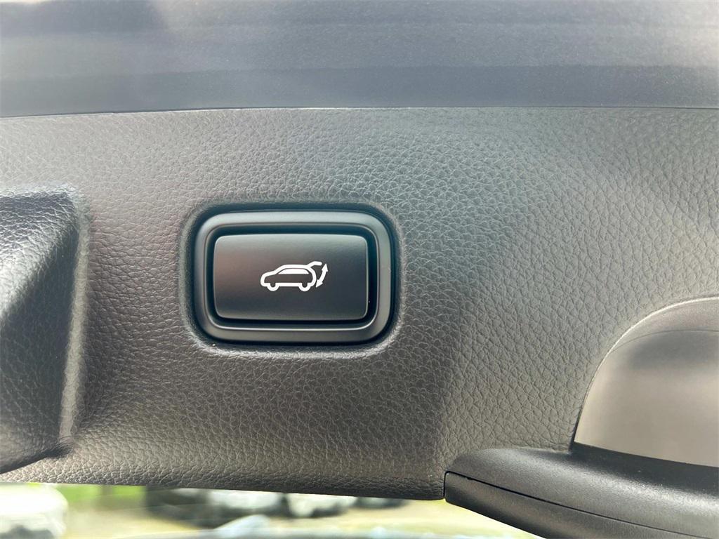 used 2025 Kia Seltos car, priced at $28,995