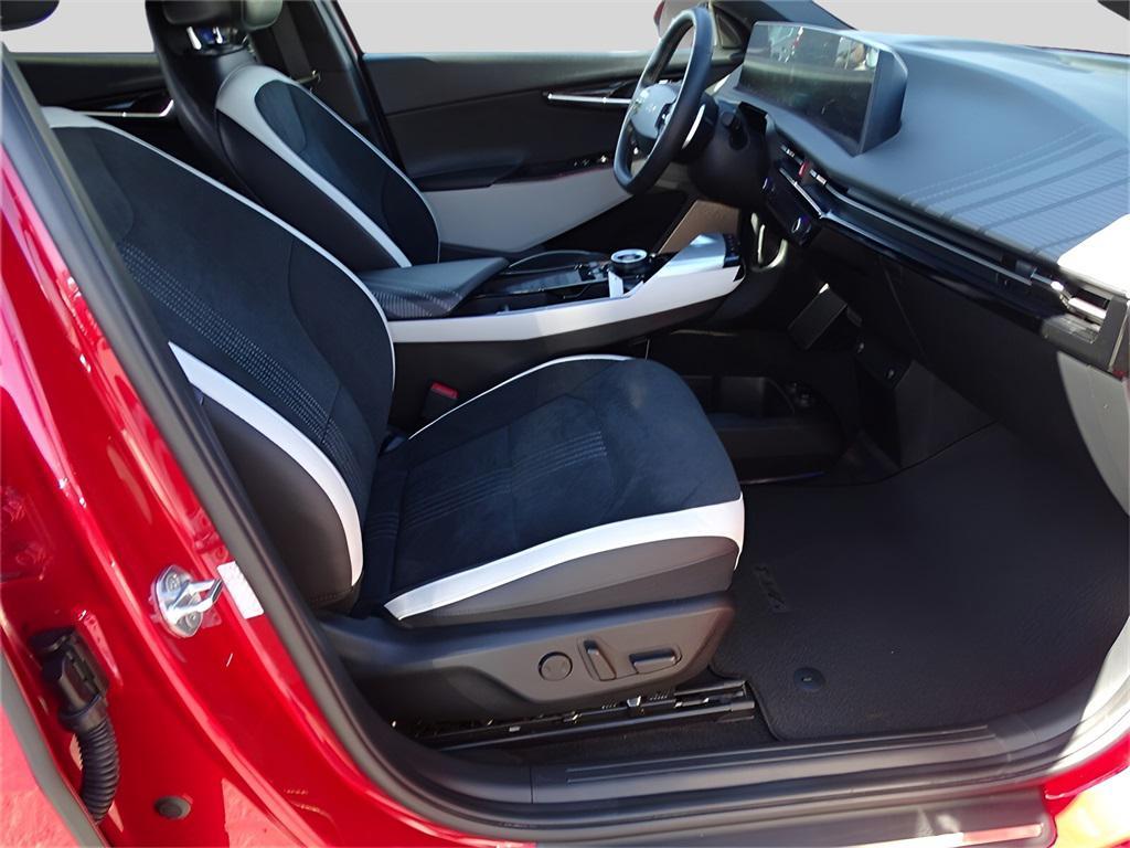 used 2022 Kia EV6 car, priced at $35,995