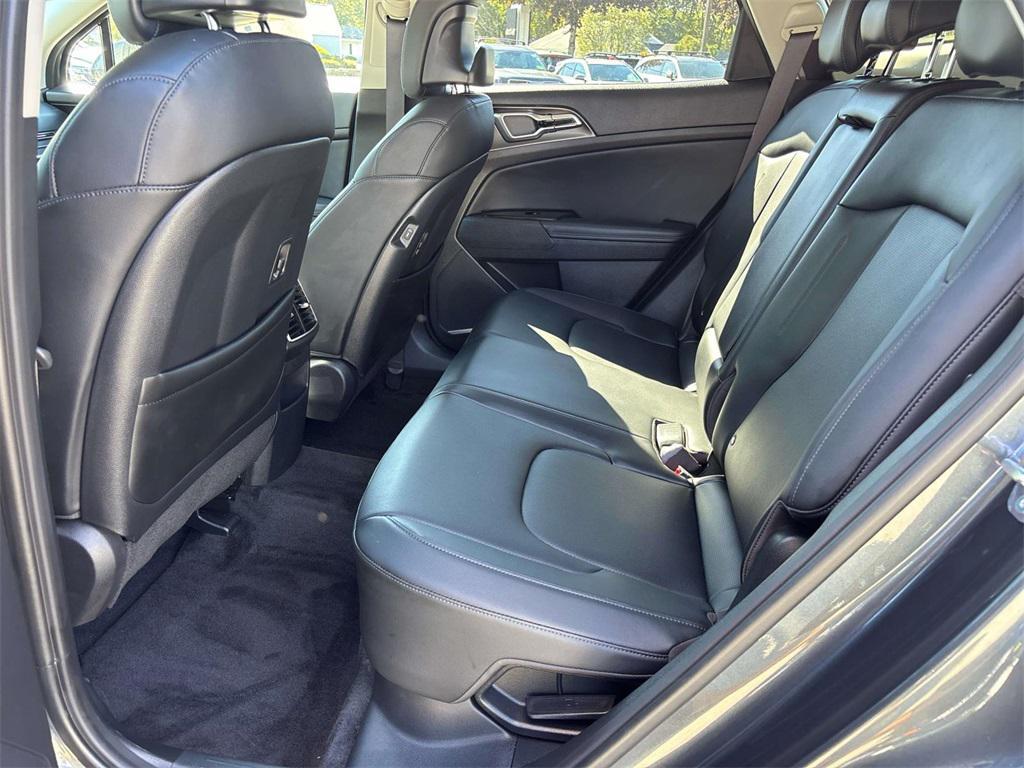 used 2025 Kia Sportage Hybrid car, priced at $32,995