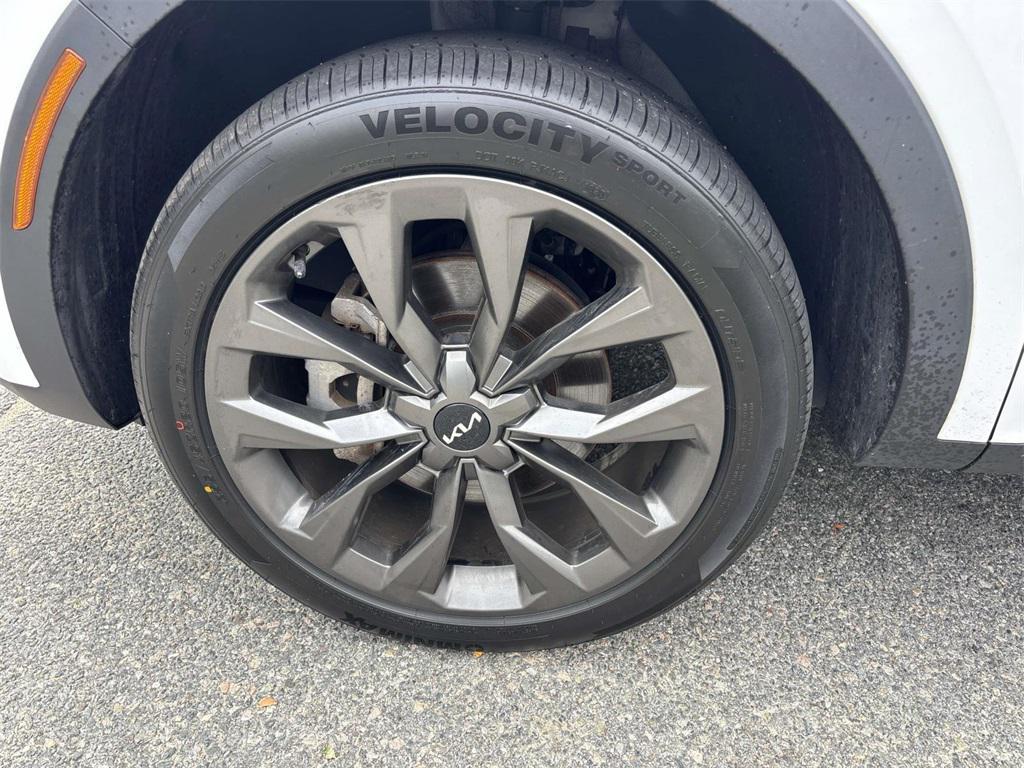 used 2022 Kia Sorento car, priced at $32,995