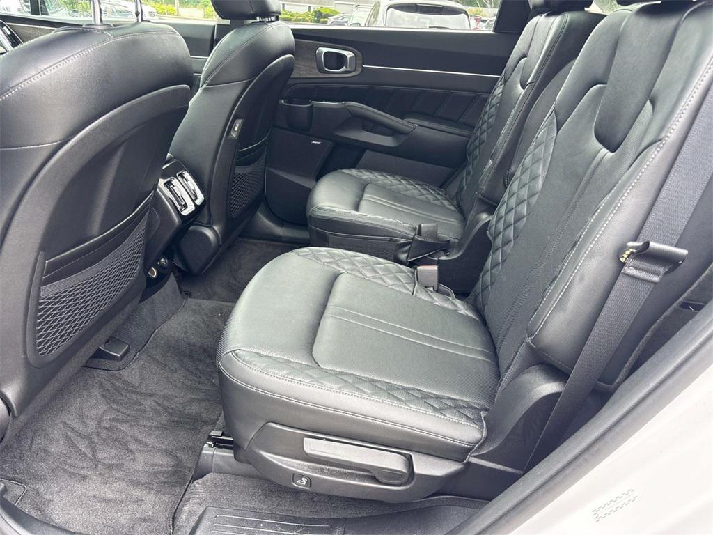 used 2022 Kia Sorento car, priced at $32,995