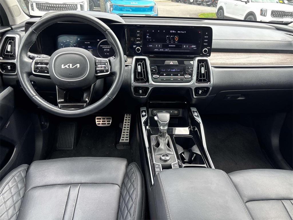used 2022 Kia Sorento car, priced at $32,995