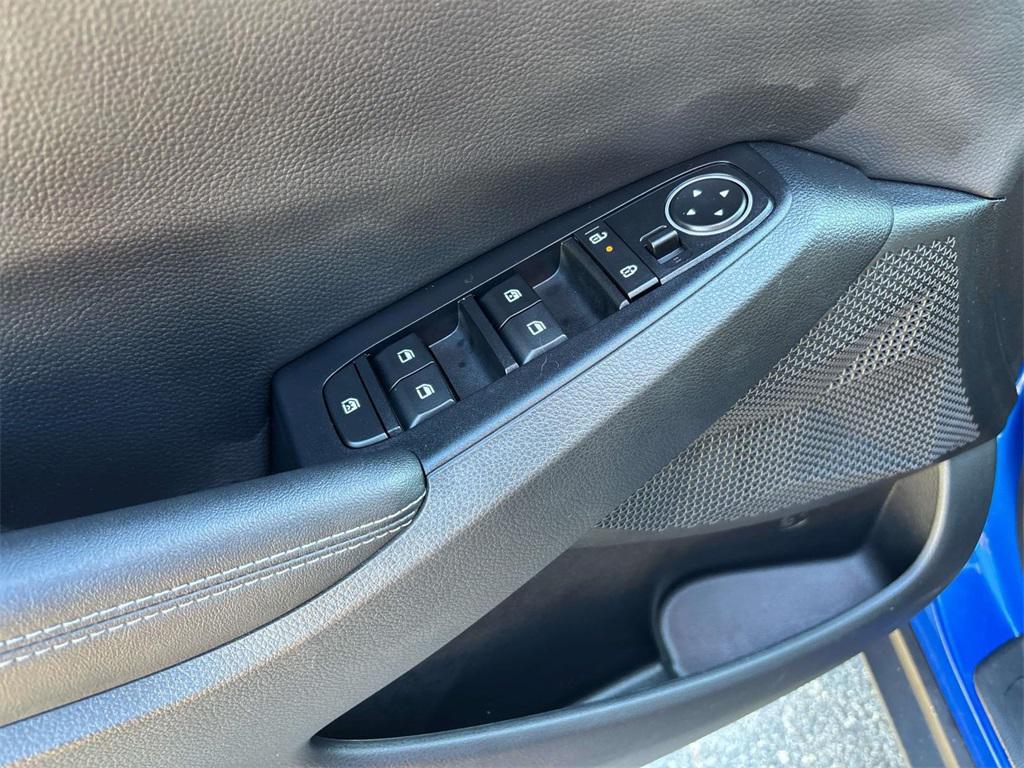 used 2025 Kia Seltos car, priced at $25,995