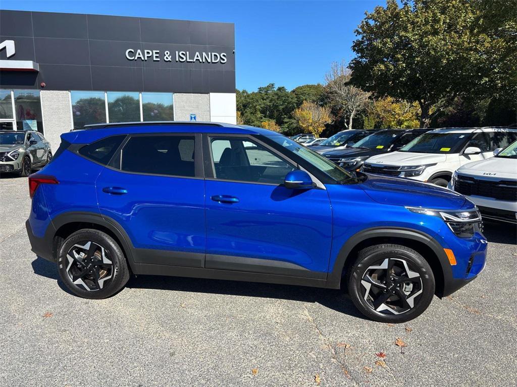used 2025 Kia Seltos car, priced at $25,995