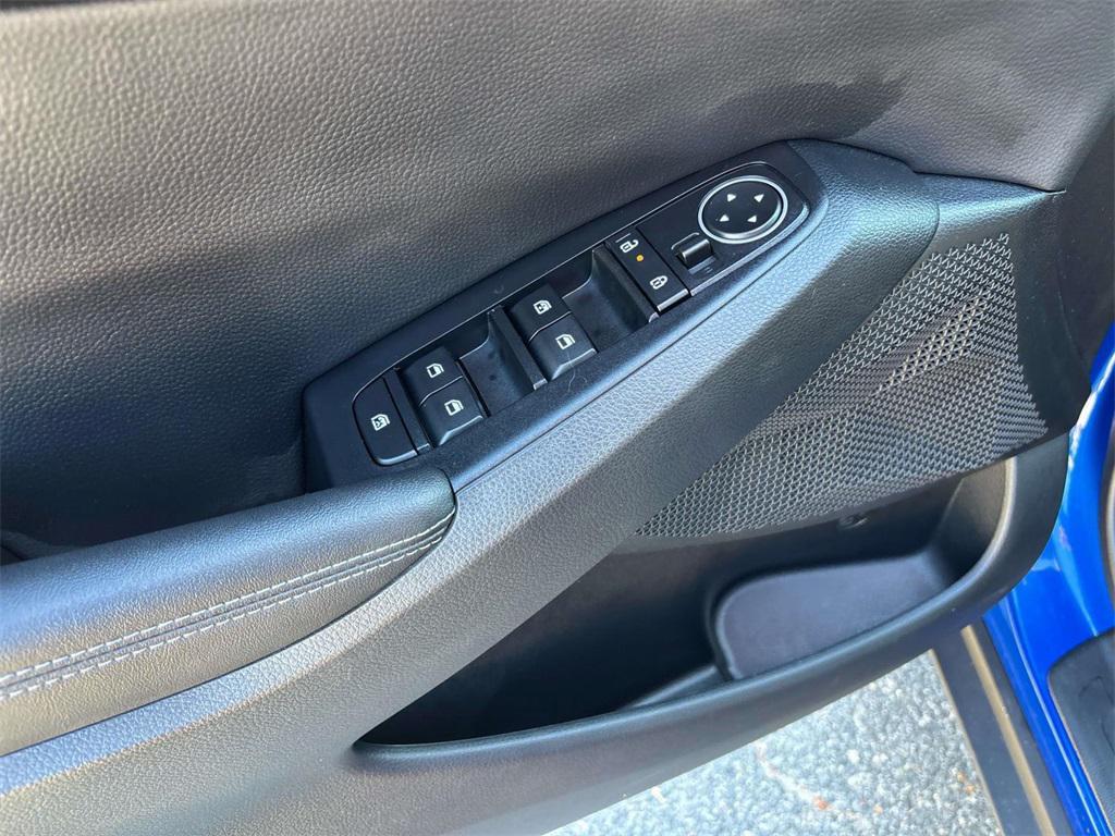used 2025 Kia Seltos car, priced at $25,995