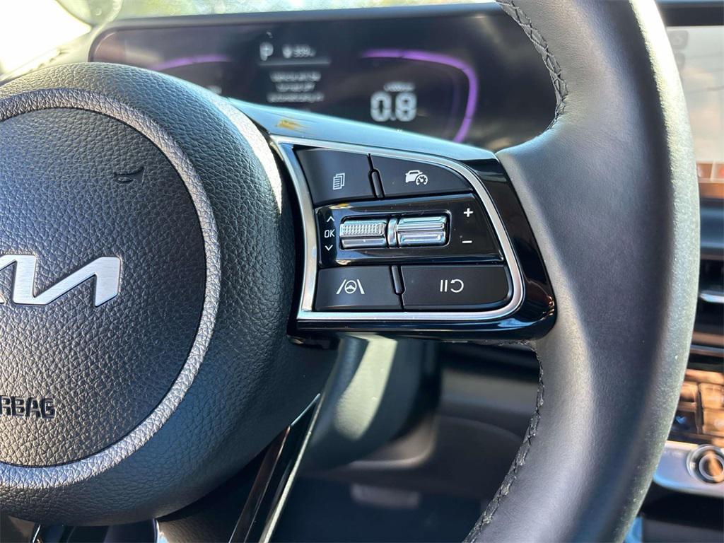 used 2025 Kia Seltos car, priced at $25,995