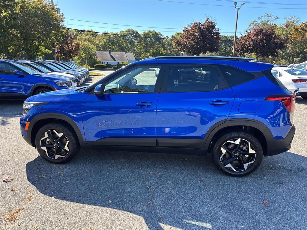 used 2025 Kia Seltos car, priced at $25,995