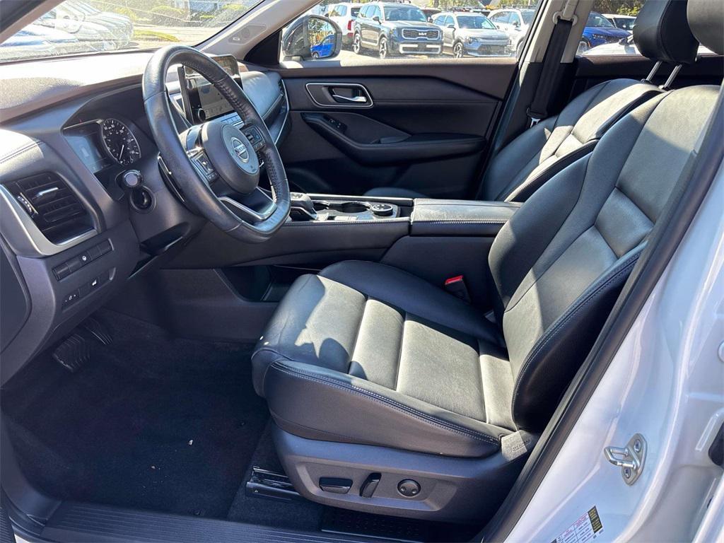 used 2021 Nissan Rogue car, priced at $23,995