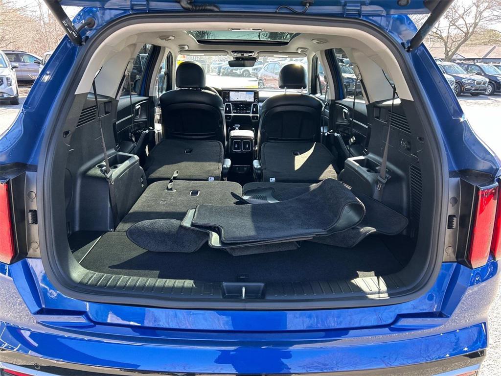 used 2022 Kia Sorento car, priced at $30,995