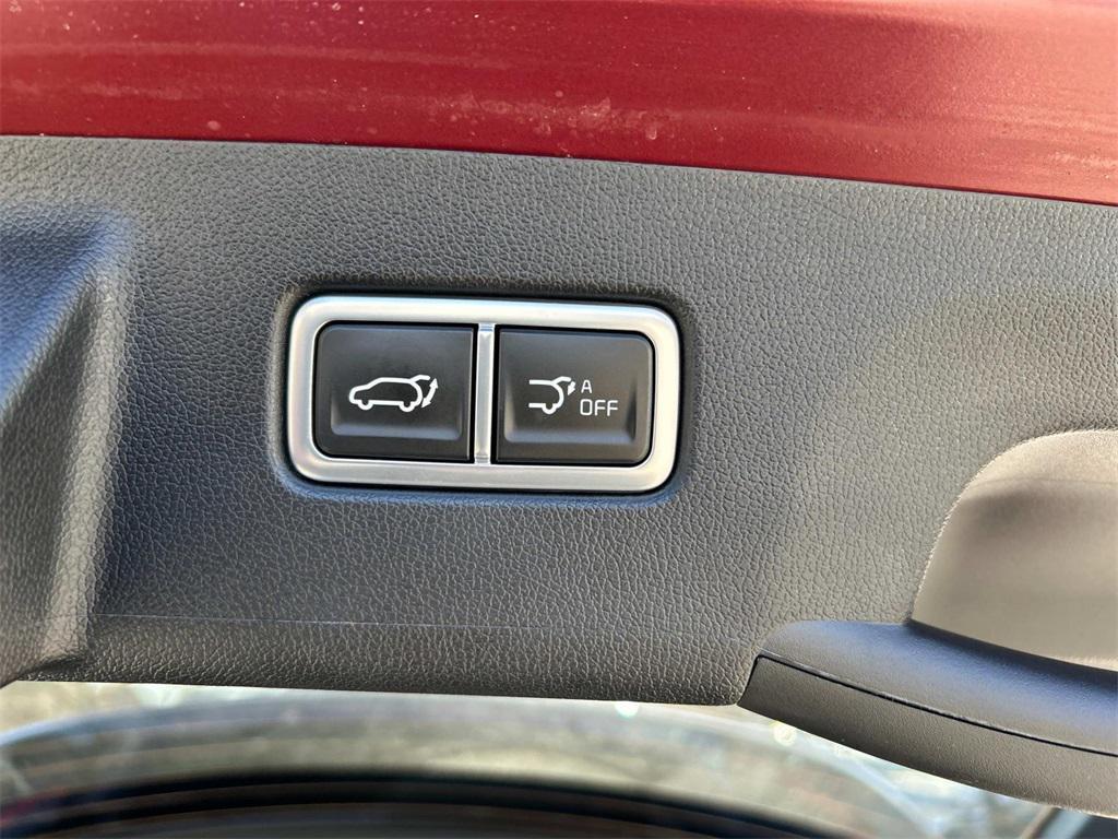 used 2024 Kia Sorento car, priced at $39,995