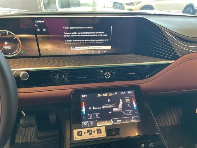 new 2025 INFINITI QX80 car, priced at $106,590