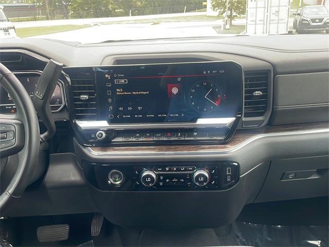 used 2024 GMC Sierra 1500 car, priced at $37,998