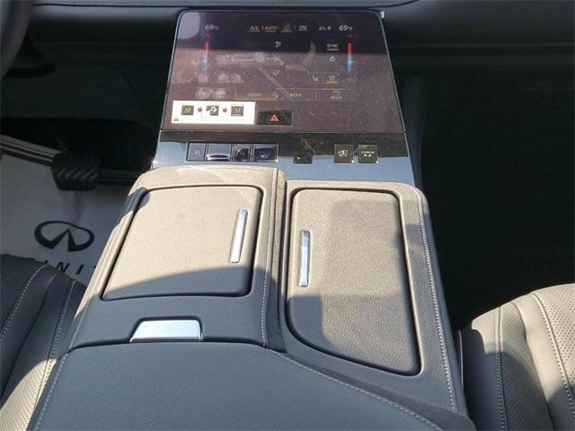 new 2025 INFINITI QX80 car, priced at $99,840