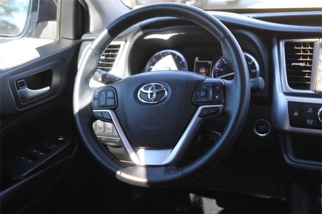 used 2018 Toyota Highlander car, priced at $24,752