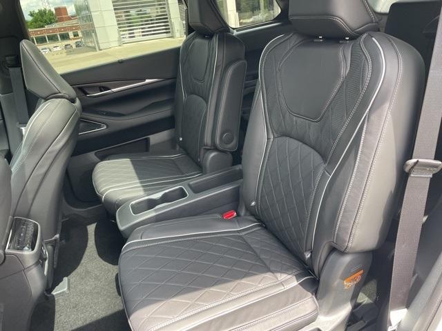 new 2025 INFINITI QX60 car, priced at $69,550
