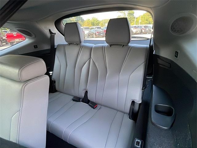 used 2022 Acura MDX car, priced at $30,697