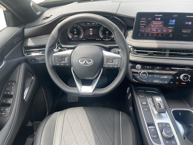 new 2025 INFINITI QX60 car, priced at $62,558