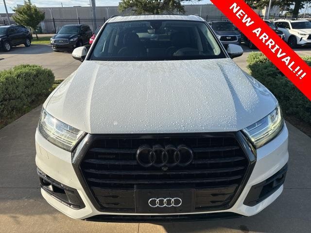 used 2018 Audi Q7 car, priced at $20,000