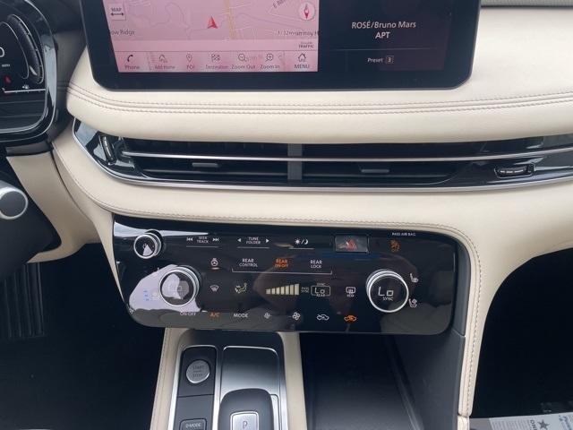 new 2025 INFINITI QX60 car, priced at $57,039