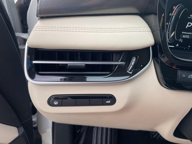 new 2025 INFINITI QX60 car, priced at $57,039