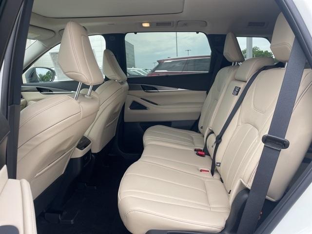 new 2025 INFINITI QX60 car, priced at $57,039