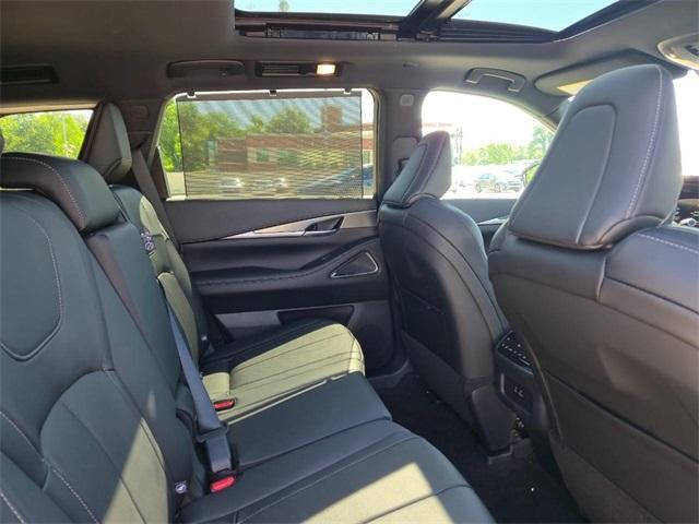 new 2025 INFINITI QX60 car, priced at $61,980