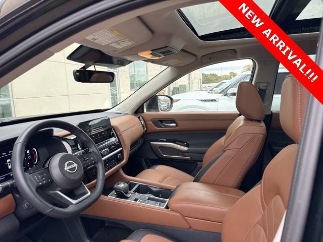 used 2024 Nissan Pathfinder car, priced at $40,500