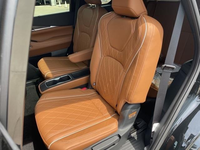 new 2025 INFINITI QX60 car, priced at $62,373