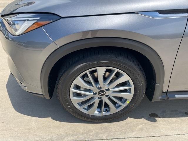 new 2025 INFINITI QX50 car, priced at $40,675