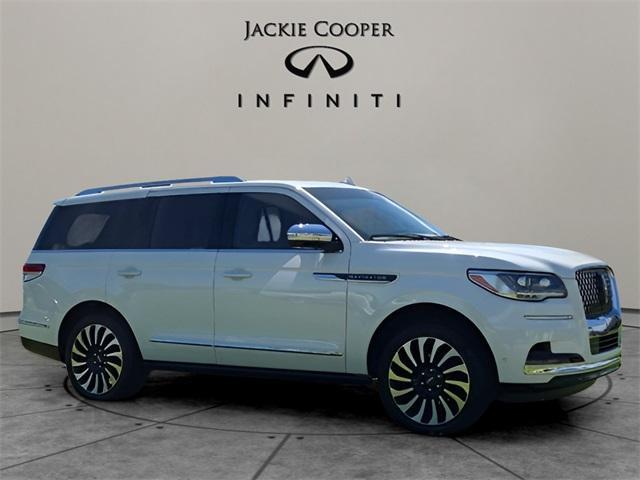 used 2024 Lincoln Navigator car, priced at $88,987