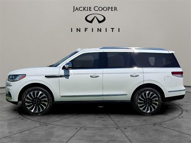 used 2024 Lincoln Navigator car, priced at $88,987