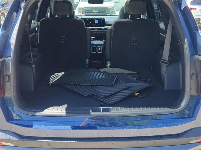 used 2024 Kia Sorento car, priced at $38,997