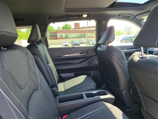 new 2025 INFINITI QX60 car, priced at $67,293