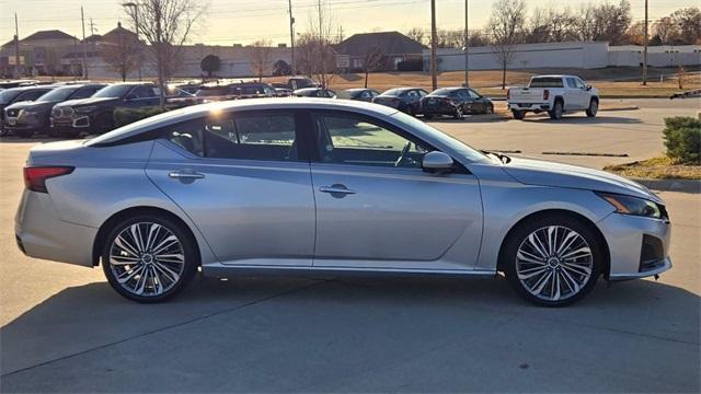 used 2023 Nissan Altima car, priced at $23,498