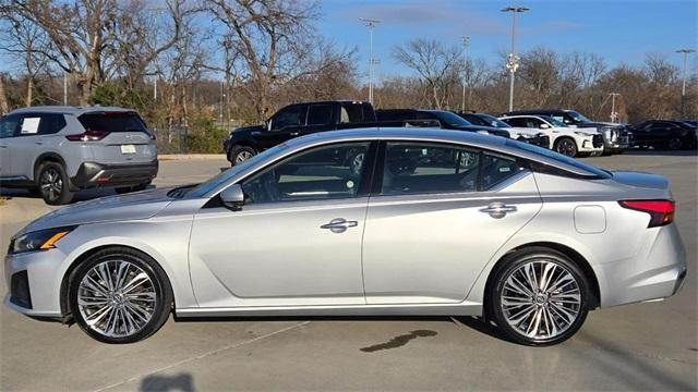 used 2023 Nissan Altima car, priced at $23,498