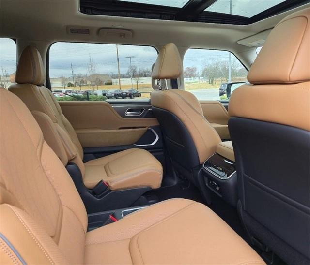 new 2025 INFINITI QX80 car, priced at $80,100