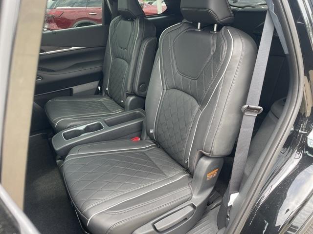 new 2025 INFINITI QX60 car, priced at $67,293