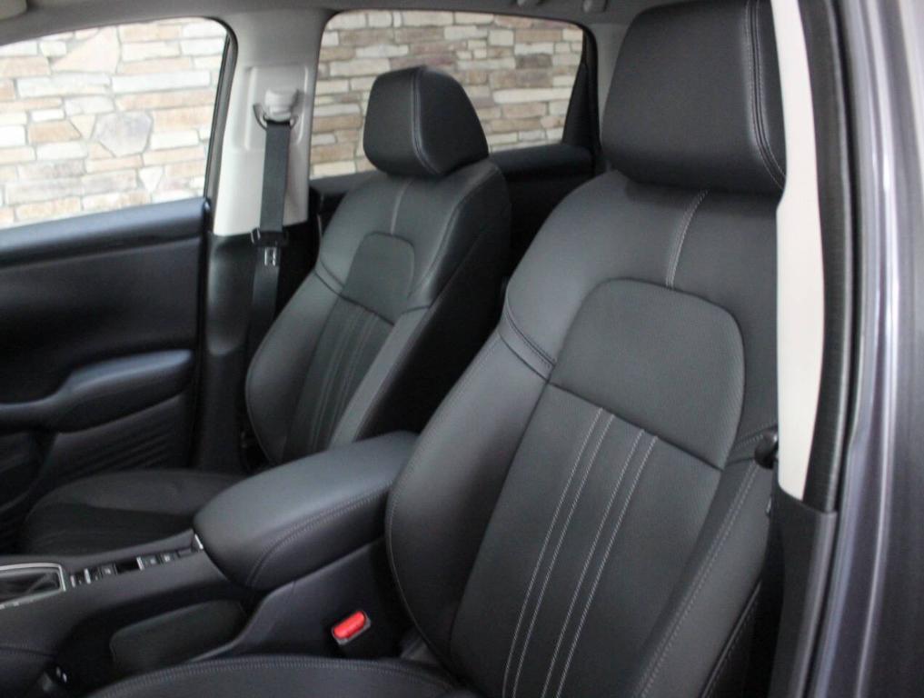 used 2024 Honda HR-V car, priced at $30,900