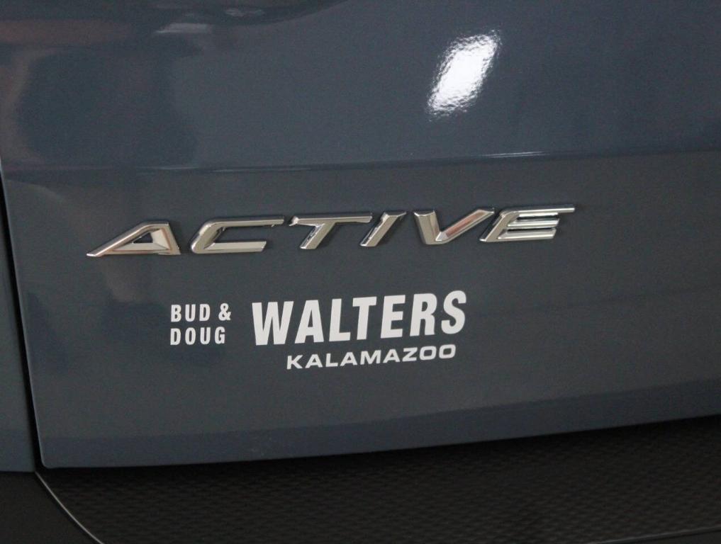 used 2023 Ford Escape car, priced at $28,900
