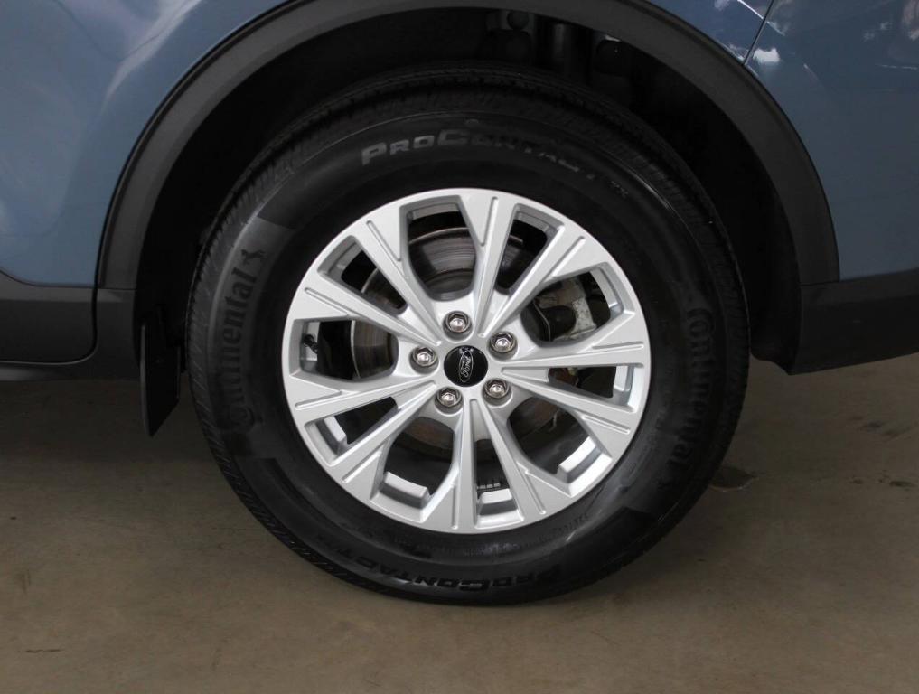 used 2023 Ford Escape car, priced at $28,900