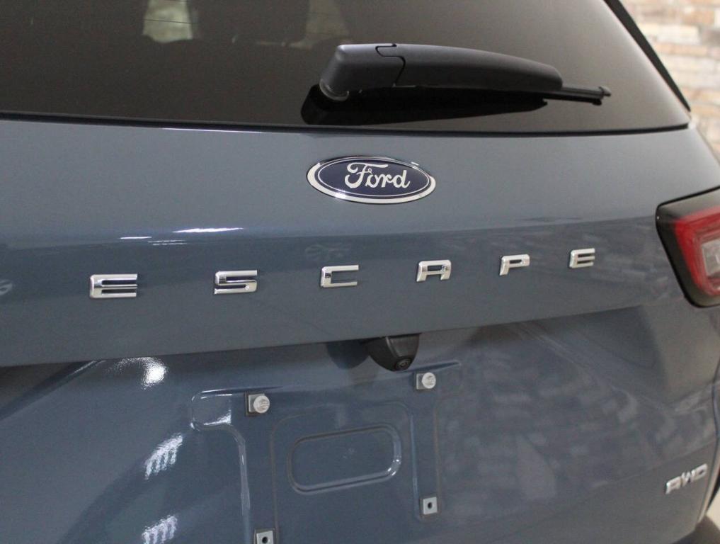 used 2023 Ford Escape car, priced at $28,900