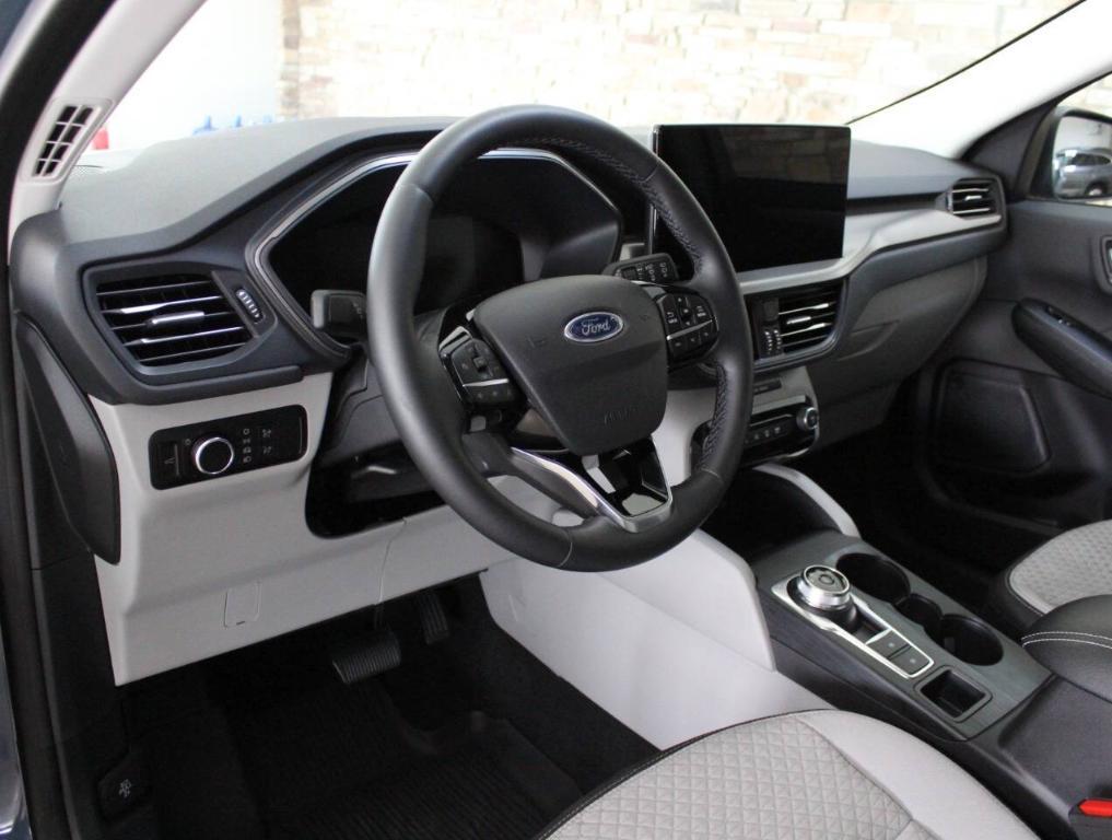 used 2023 Ford Escape car, priced at $28,900