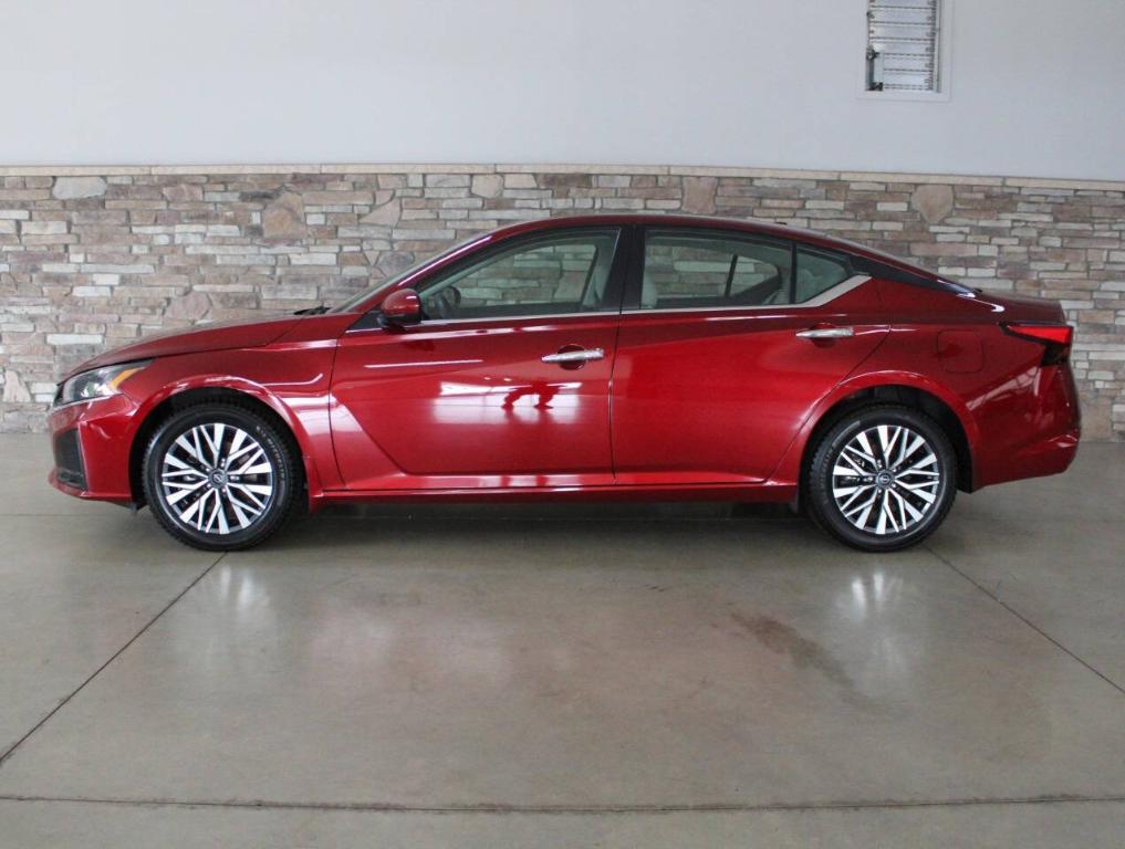 used 2023 Nissan Altima car, priced at $24,900
