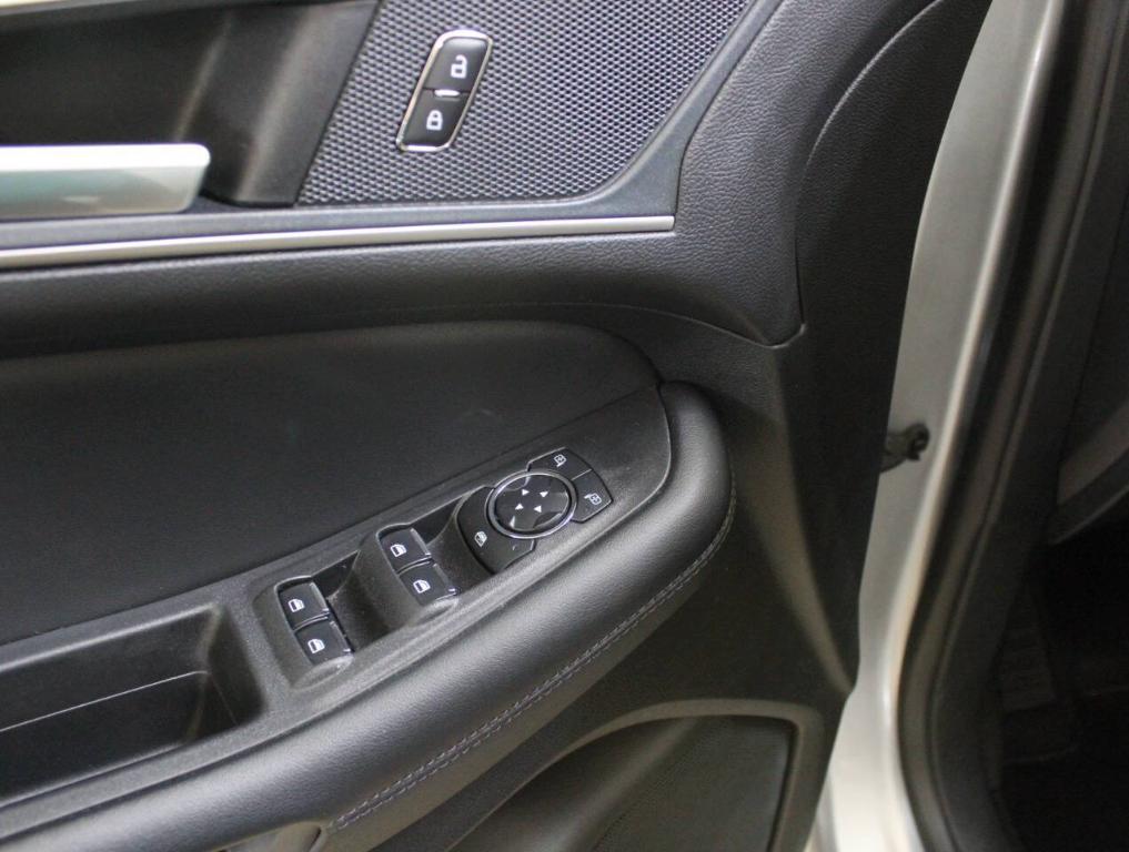 used 2024 Ford Edge car, priced at $32,900
