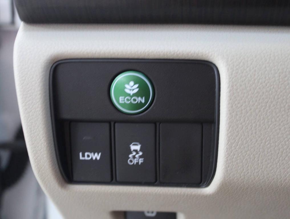 used 2013 Honda Accord car, priced at $17,900